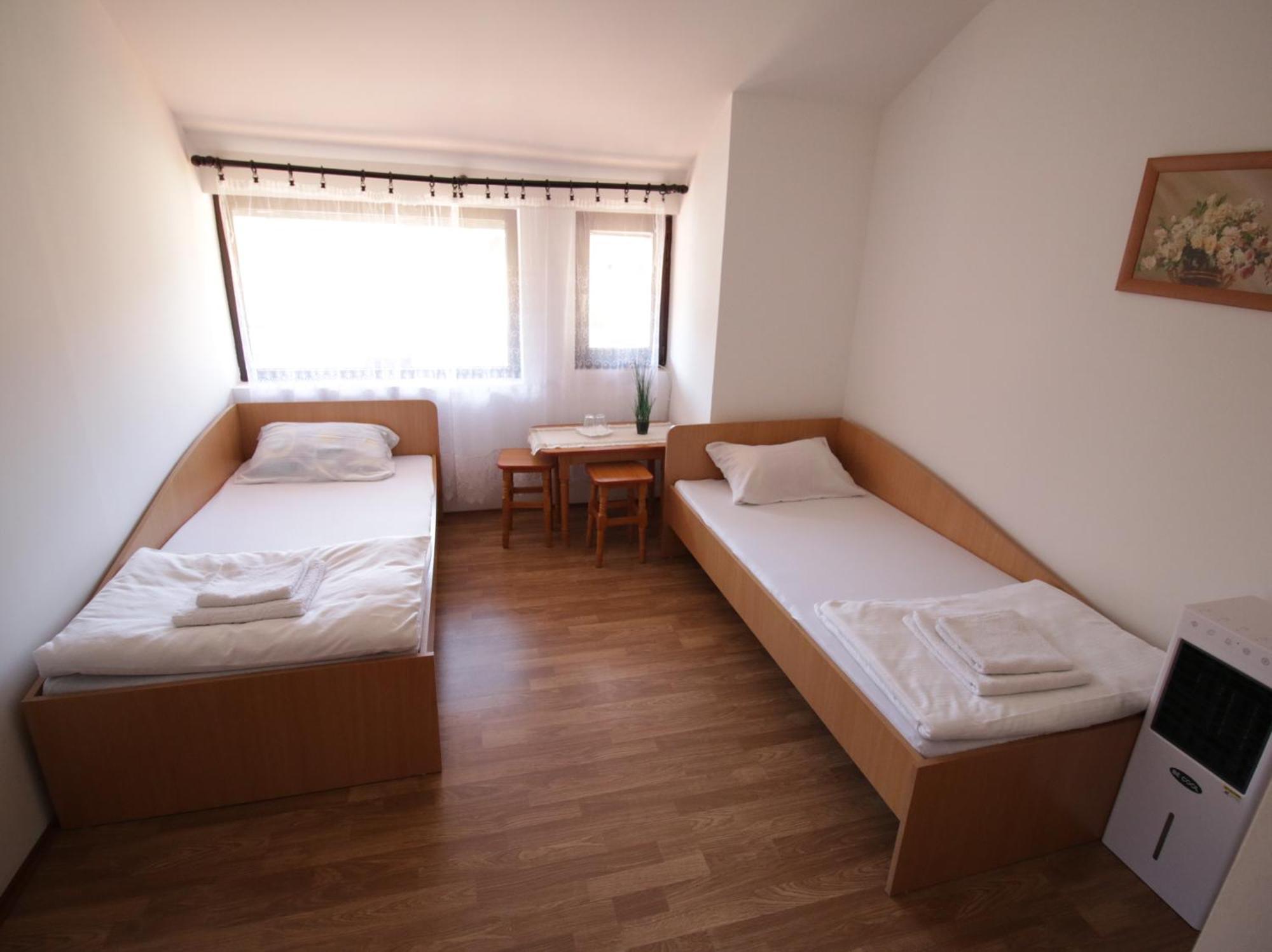 Rooms Jankovic Доньи-Милановац Экстерьер фото